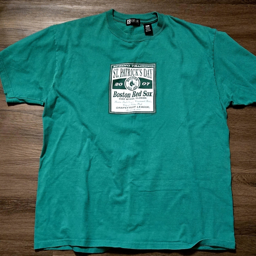 Vintage Men's XL, Green, Boston Red Sox St. Patrick's day shirt 2007